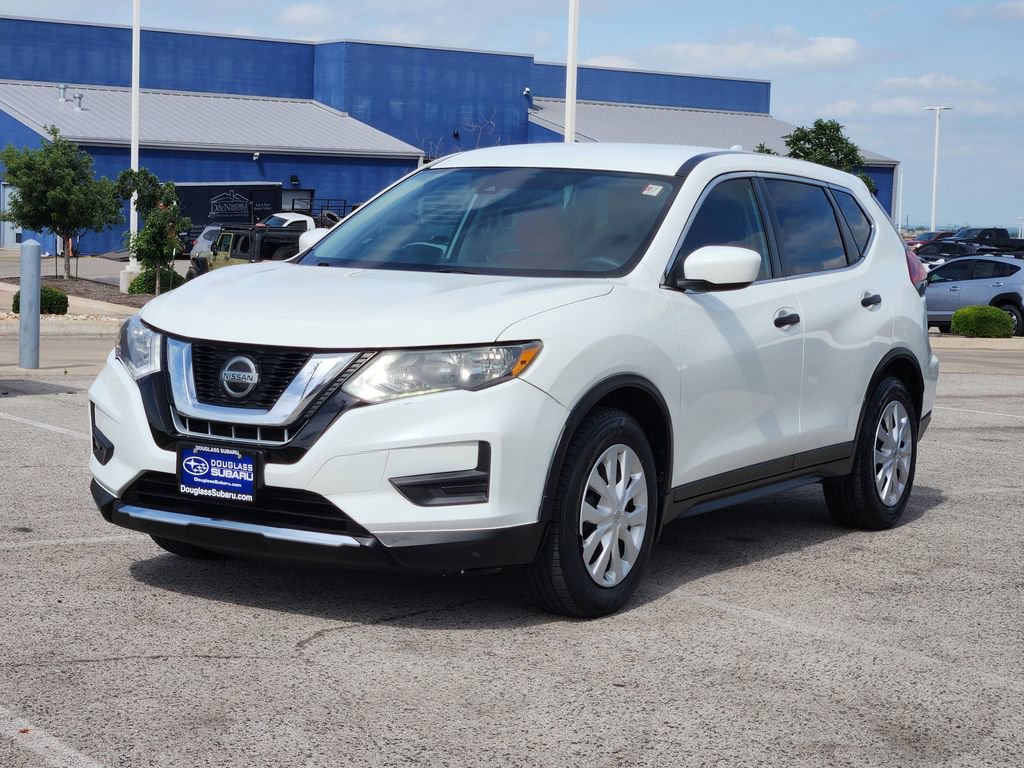 Used 2020 Nissan Rogue S FWD image 2