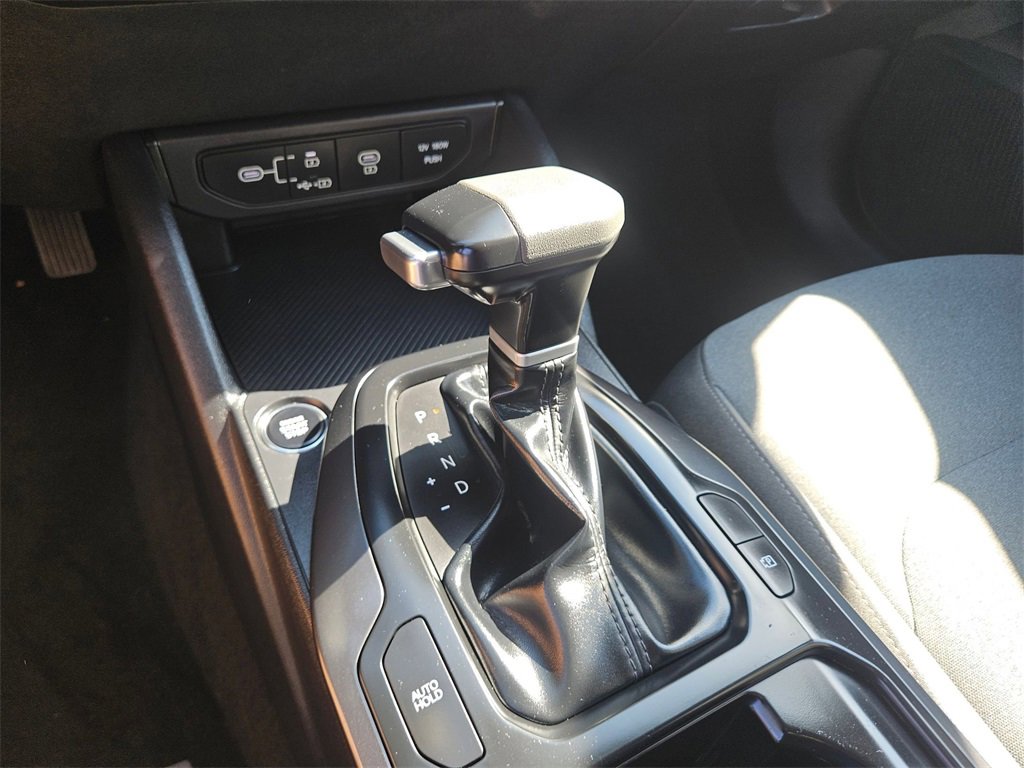 Used 2025 Kia K4 LXS image 27