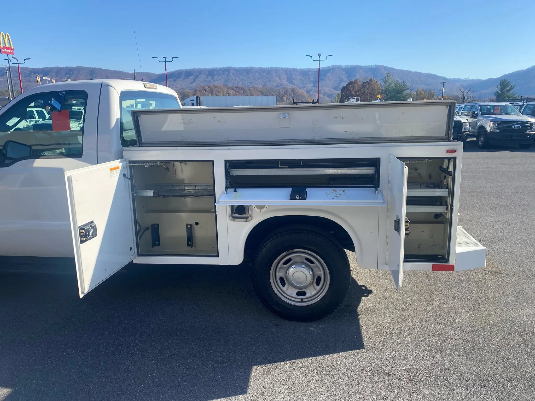 Used 2014 Ford F250 XL w/ Power Equipment Group RWD image 22