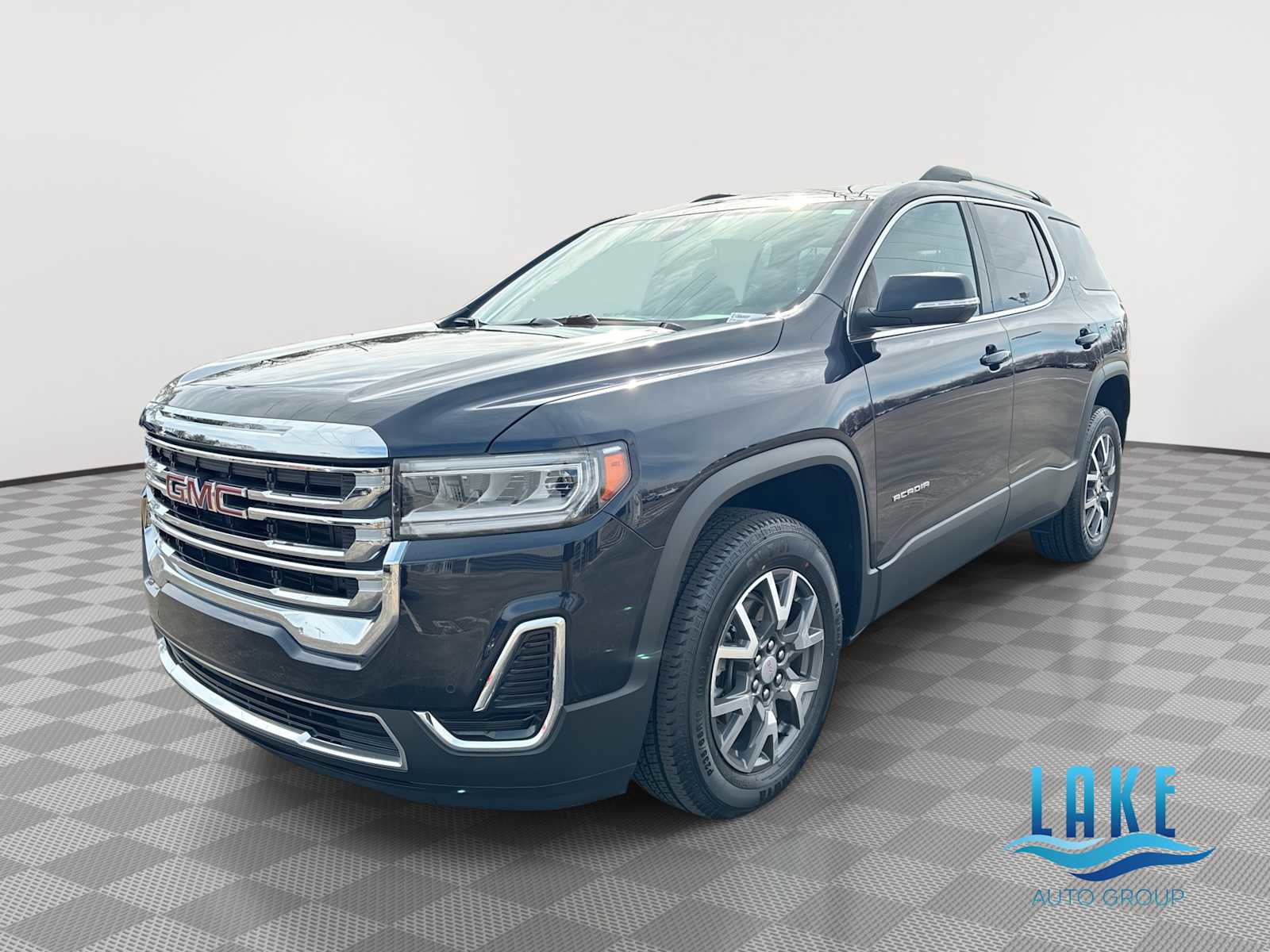 Certified 2022 GMC Acadia SLE w/ Driver Convenience Package image 1