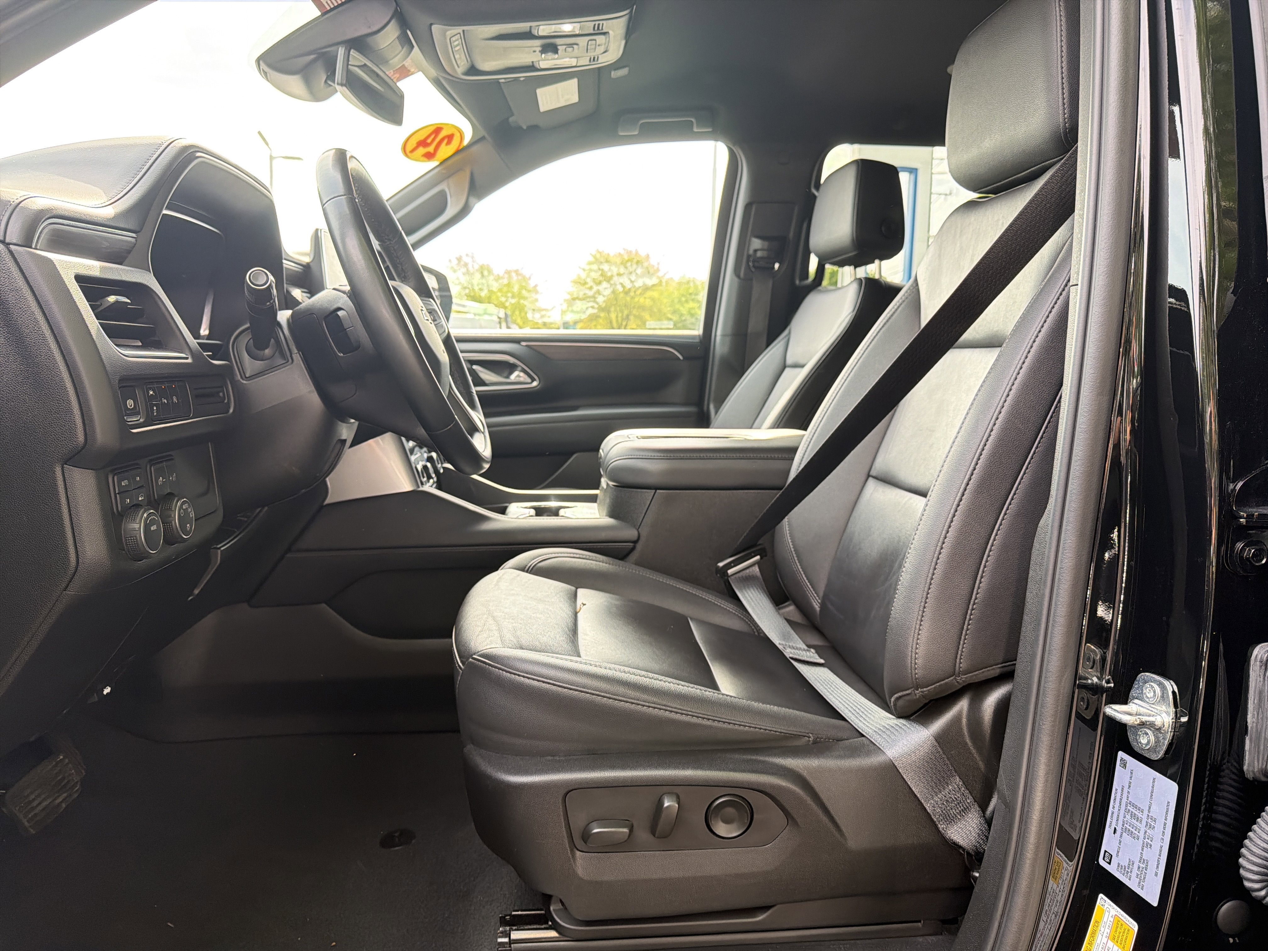 Used 2024 Chevrolet Suburban LT AWD/4WD image 16