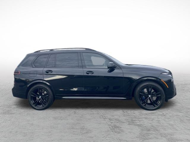 Used 2023 BMW X7 xDrive40i w/ M Sport Package image 4