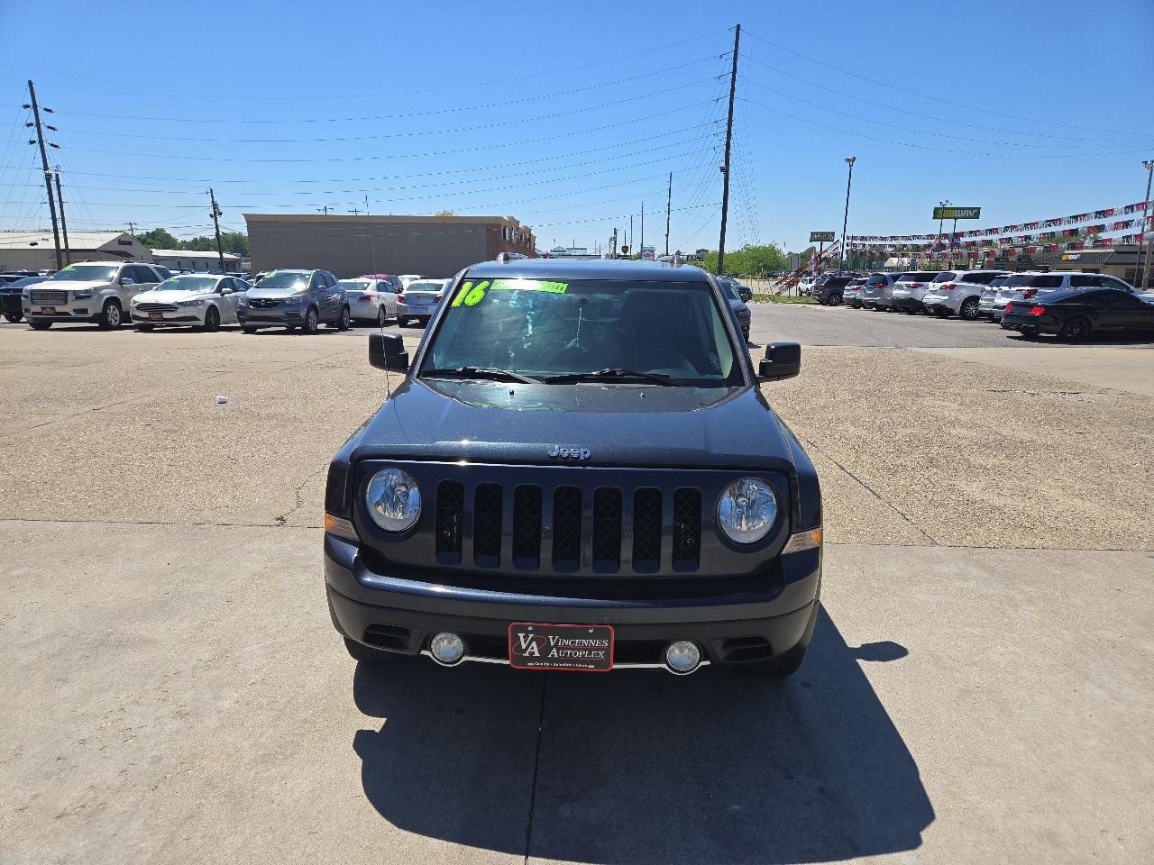 Used 2016 Jeep Patriot High Altitude AWD/4WD image 3