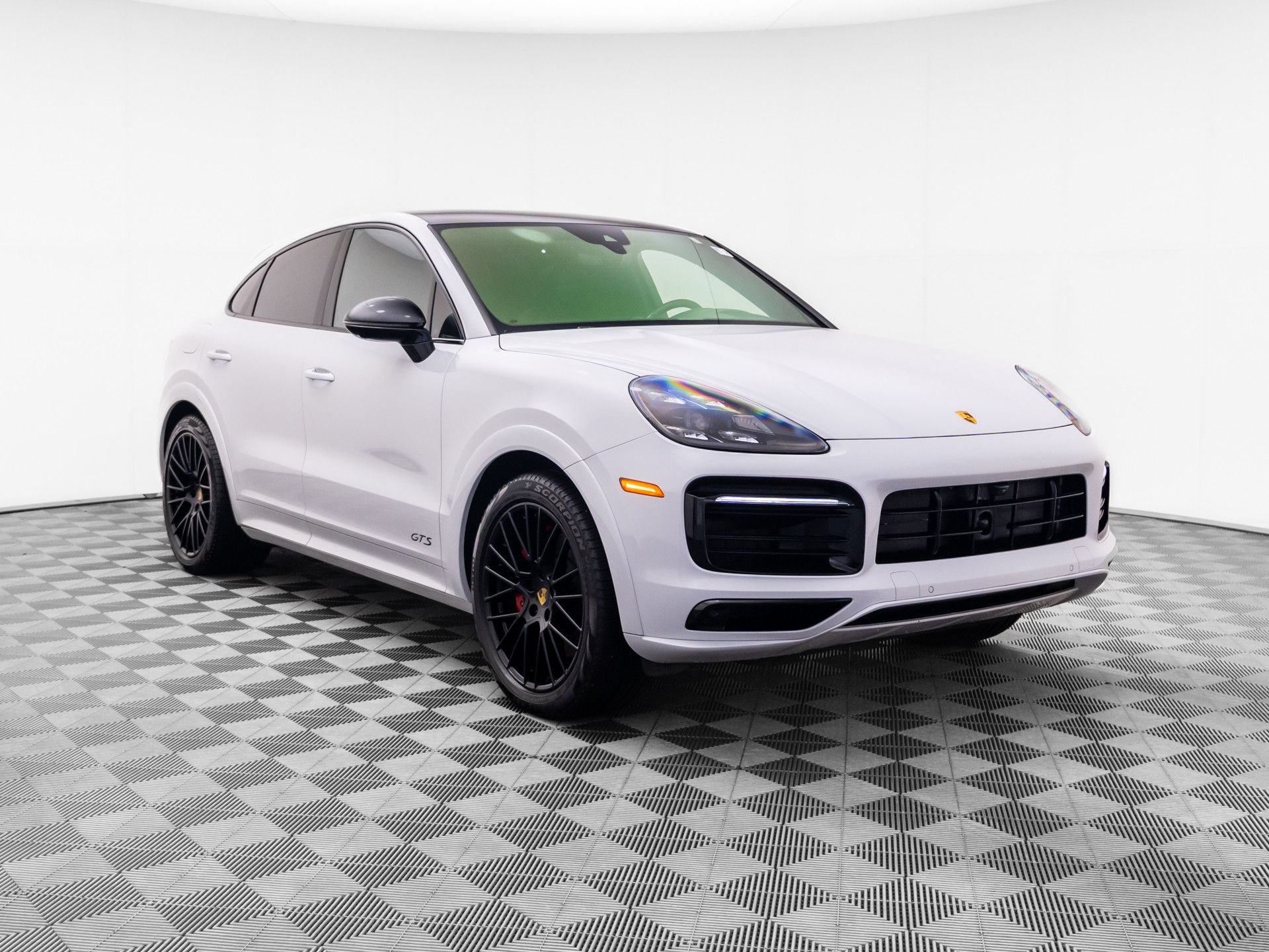 Certified 2021 Porsche Cayenne GTS w/ Premium Package Plus AWD/4WD image 6