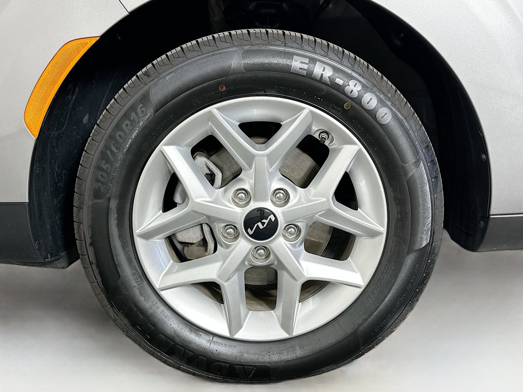 Used 2025 Kia Soul LX w/ LX Technology Package FWD image 11