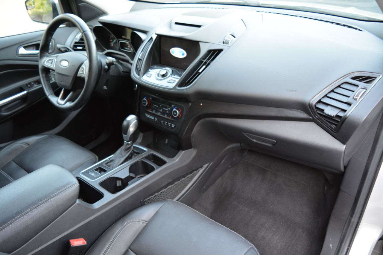 Used 2018 Ford Escape Titanium AWD/4WD image 20