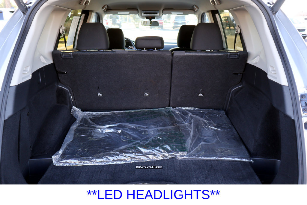 Used 2025 Nissan Rogue SV FWD image 20