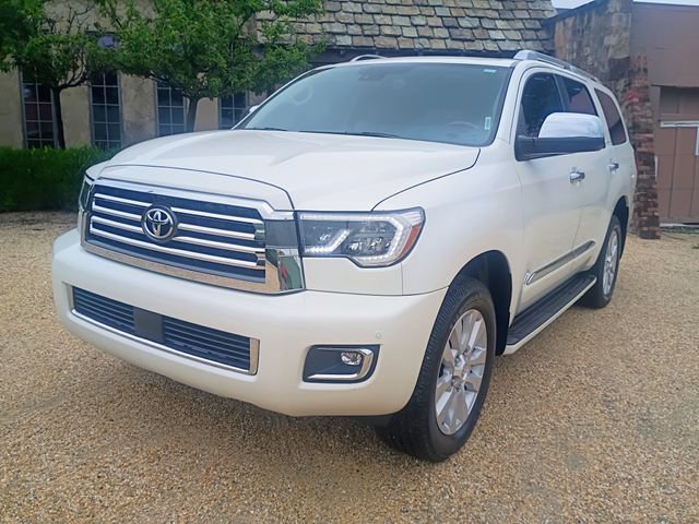 Used 2018 Toyota Sequoia Platinum AWD/4WD image 4
