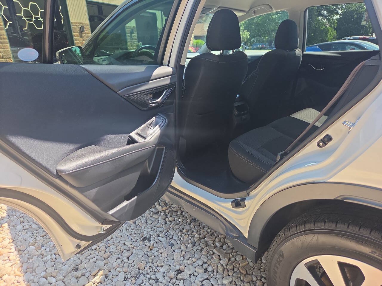 Used 2021 Subaru Outback Premium AWD/4WD image 16