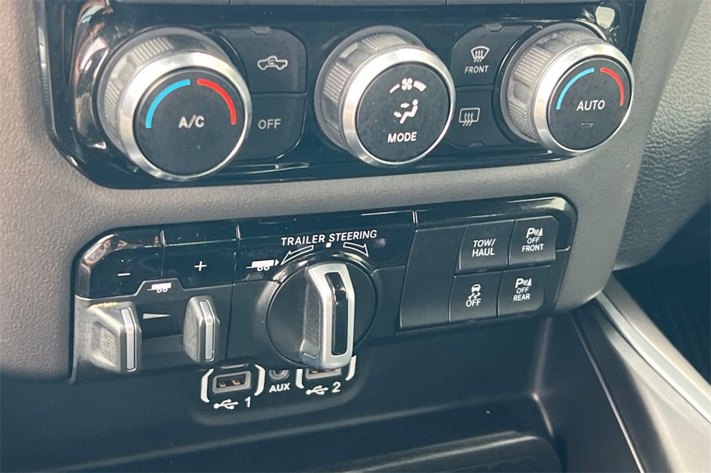 Used 2022 RAM 1500 Laramie w/ Sport Appearance Package image 22