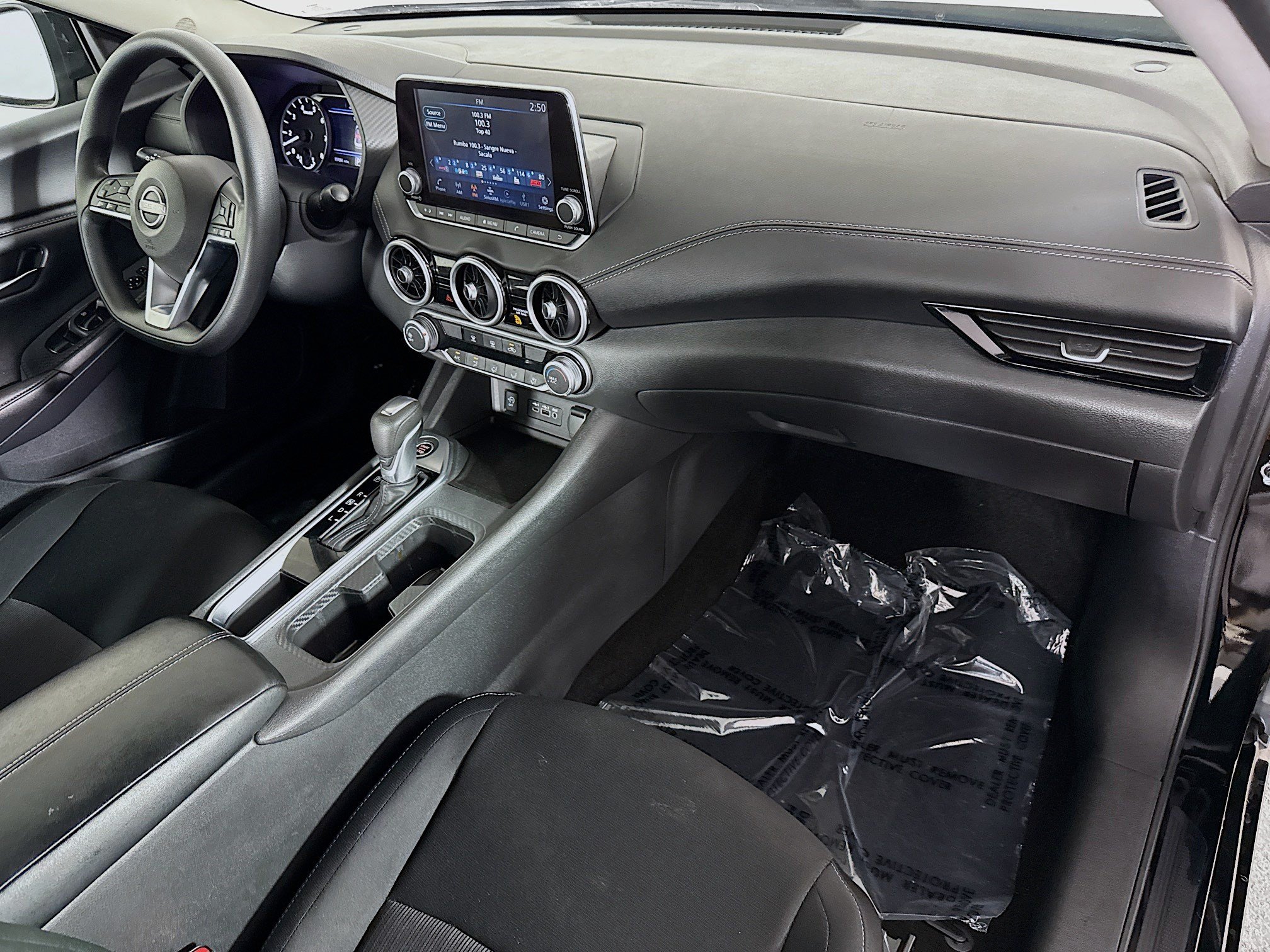 Used 2025 Nissan Sentra SV FWD image 30