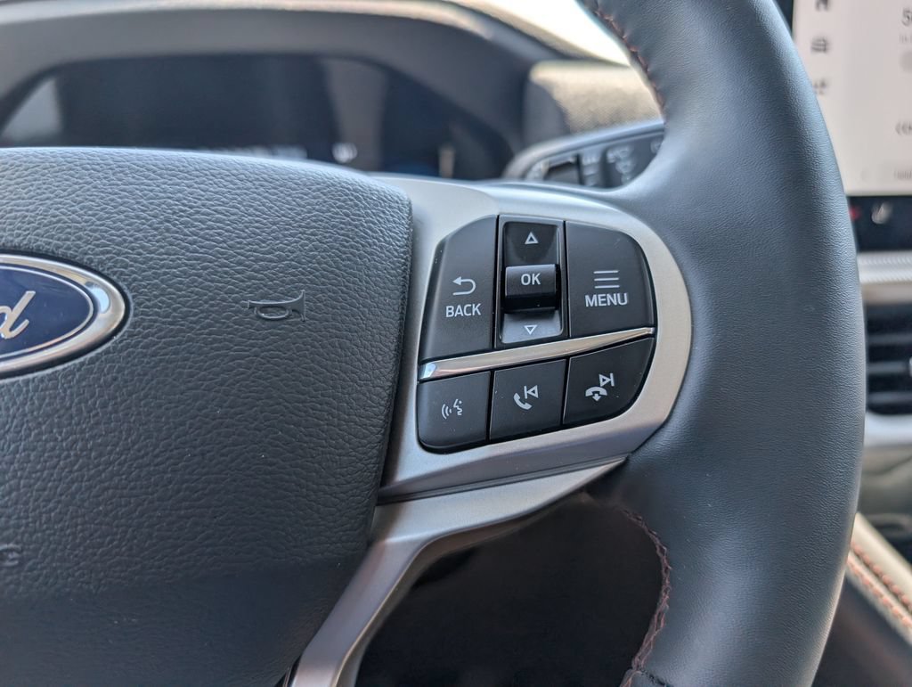 Used 2026 Ford Explorer Active w/ Active Comfort Package RWD image 20