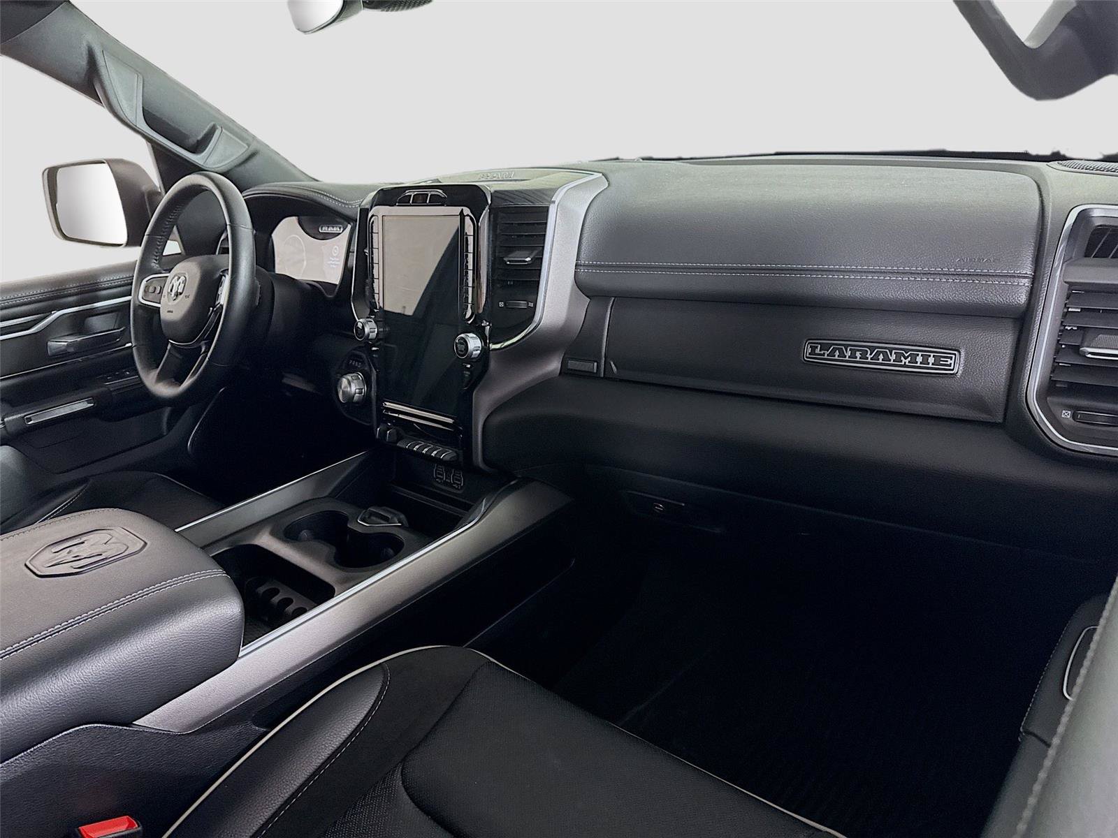 Used 2024 RAM 1500 Laramie AWD/4WD image 22