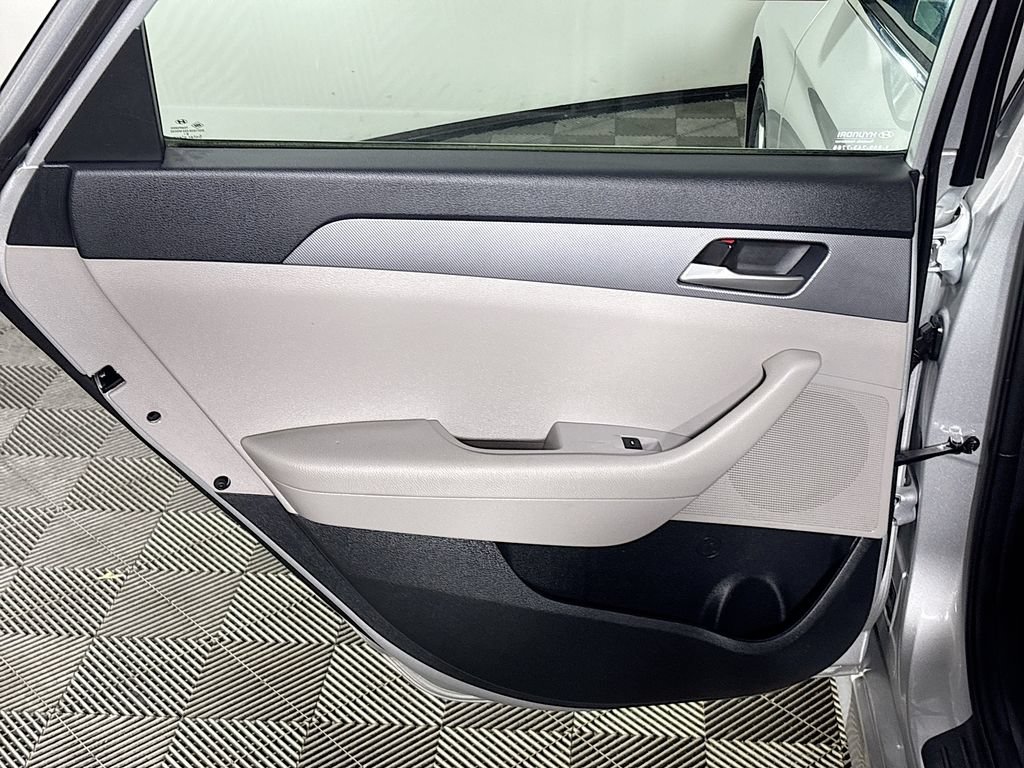 Used 2019 Hyundai Sonata SE FWD image 18