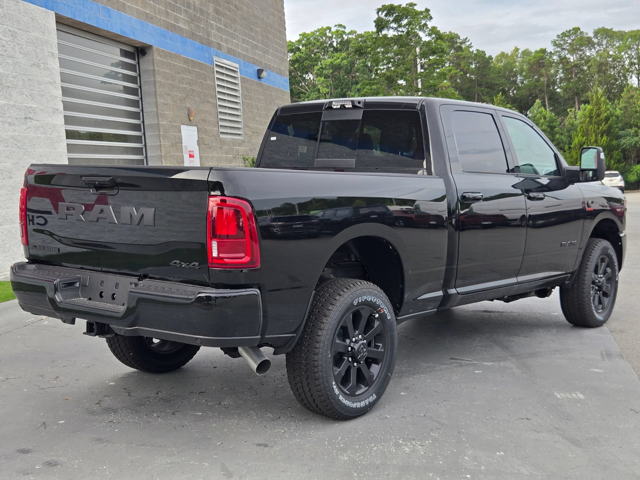 New 2026 RAM 2500 Laramie w/ Night Edition AWD/4WD image 7