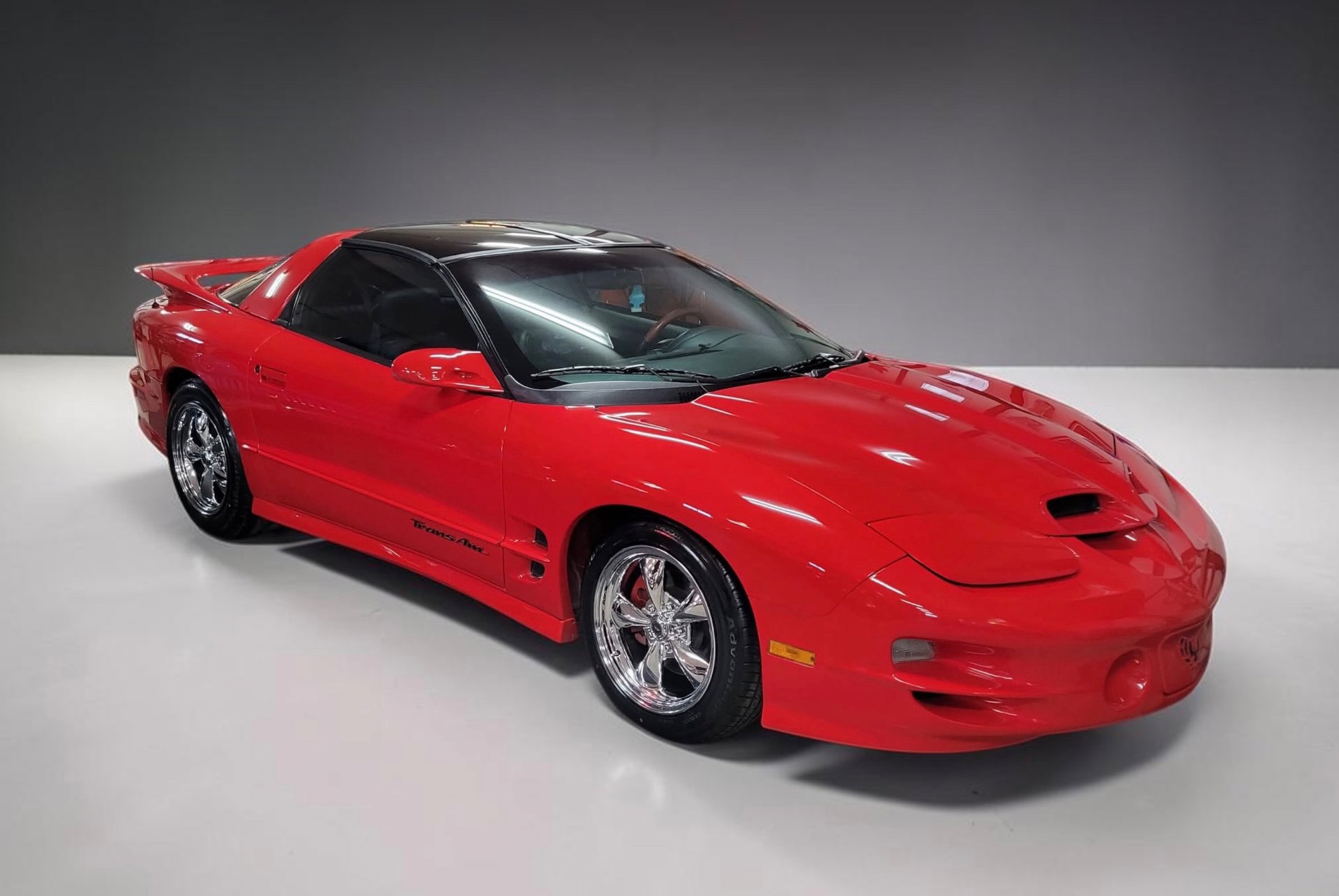 Used 1998 Pontiac Firebird Formula RWD image 1