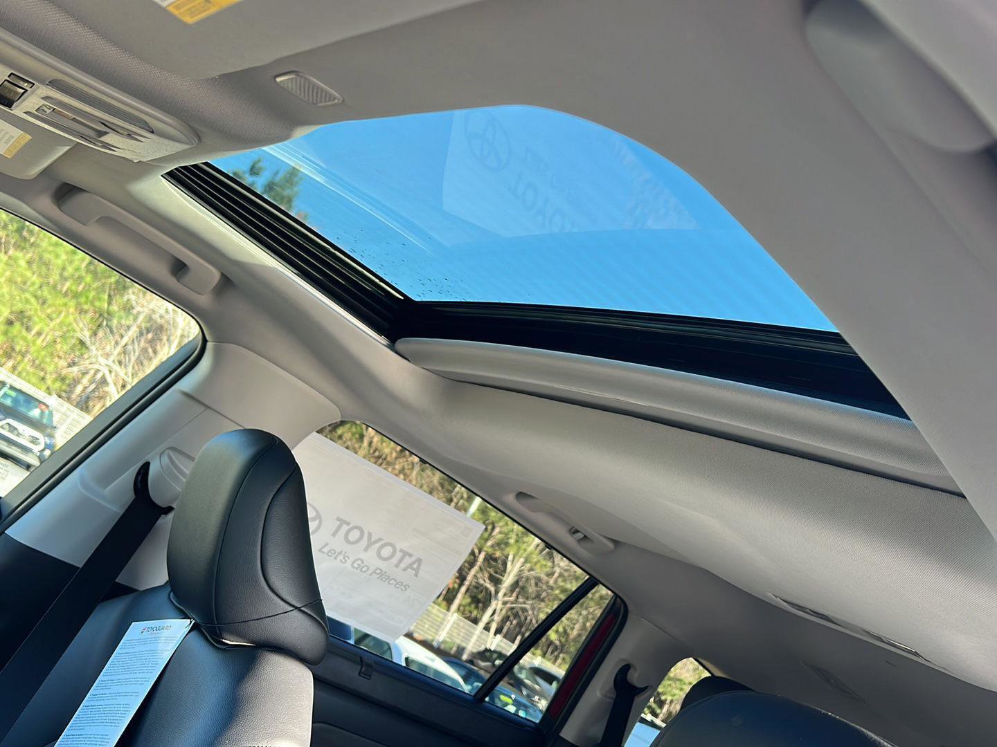 New 2026 Toyota Highlander XLE image 30