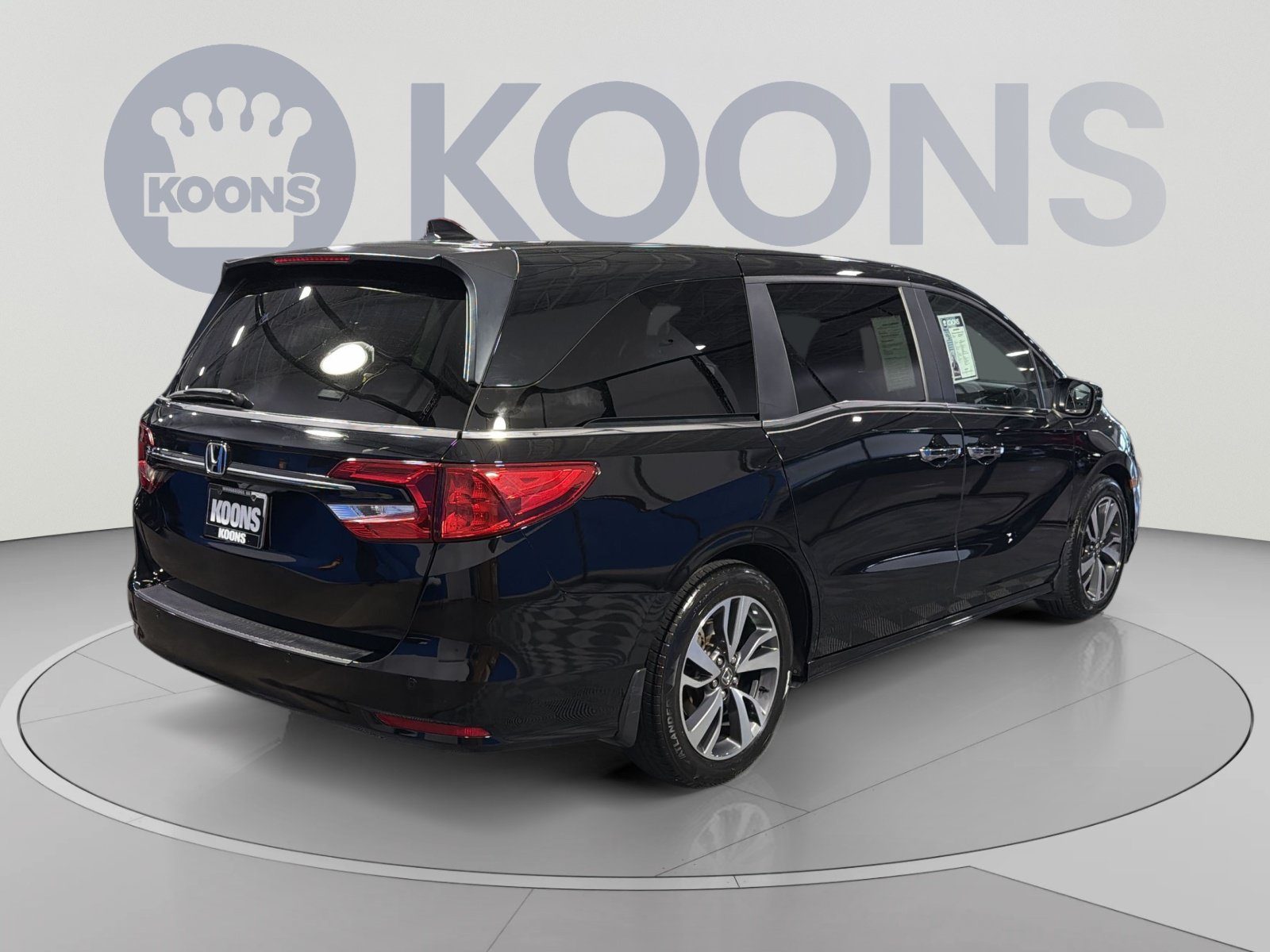 Used 2023 Honda Odyssey Touring image 7