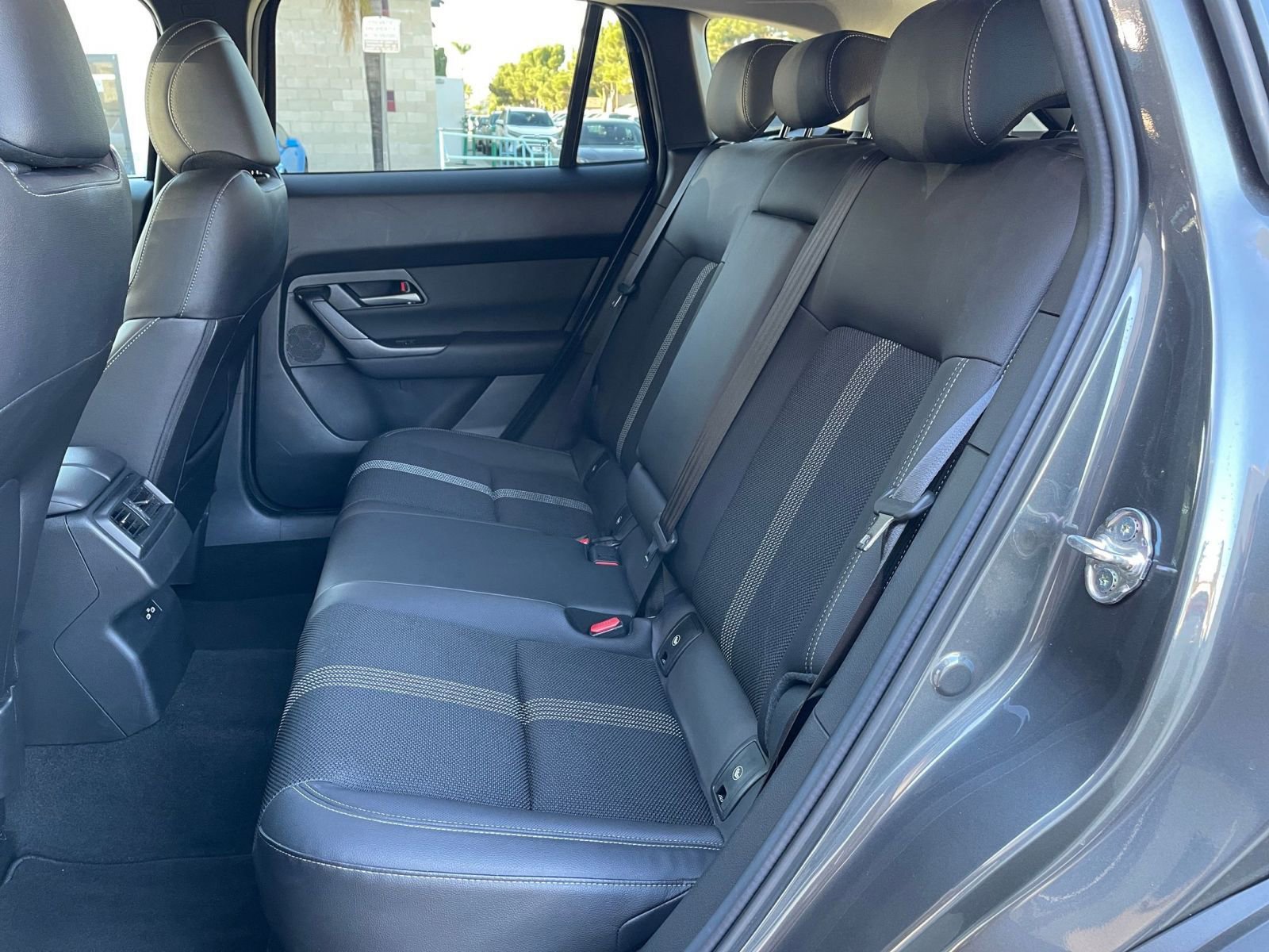 Used 2025 MAZDA CX-50 AWD 2.5 S w/ Preferred Package image 27