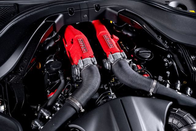 Certified 2024 Ferrari Roma Spider RWD image 15