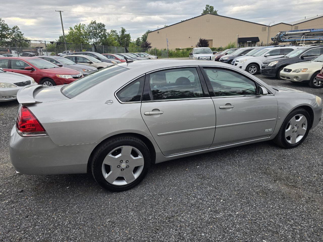 Used 2007 Chevrolet Impala SS w/ Convenience Package FWD image 9