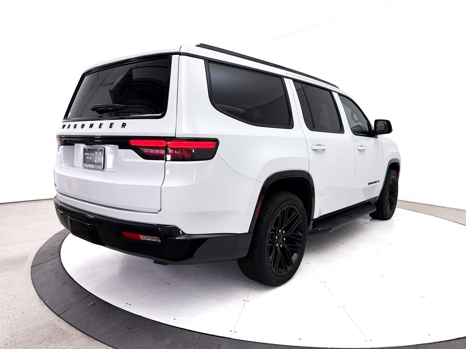 Used 2022 Jeep Wagoneer Series I AWD/4WD image 21