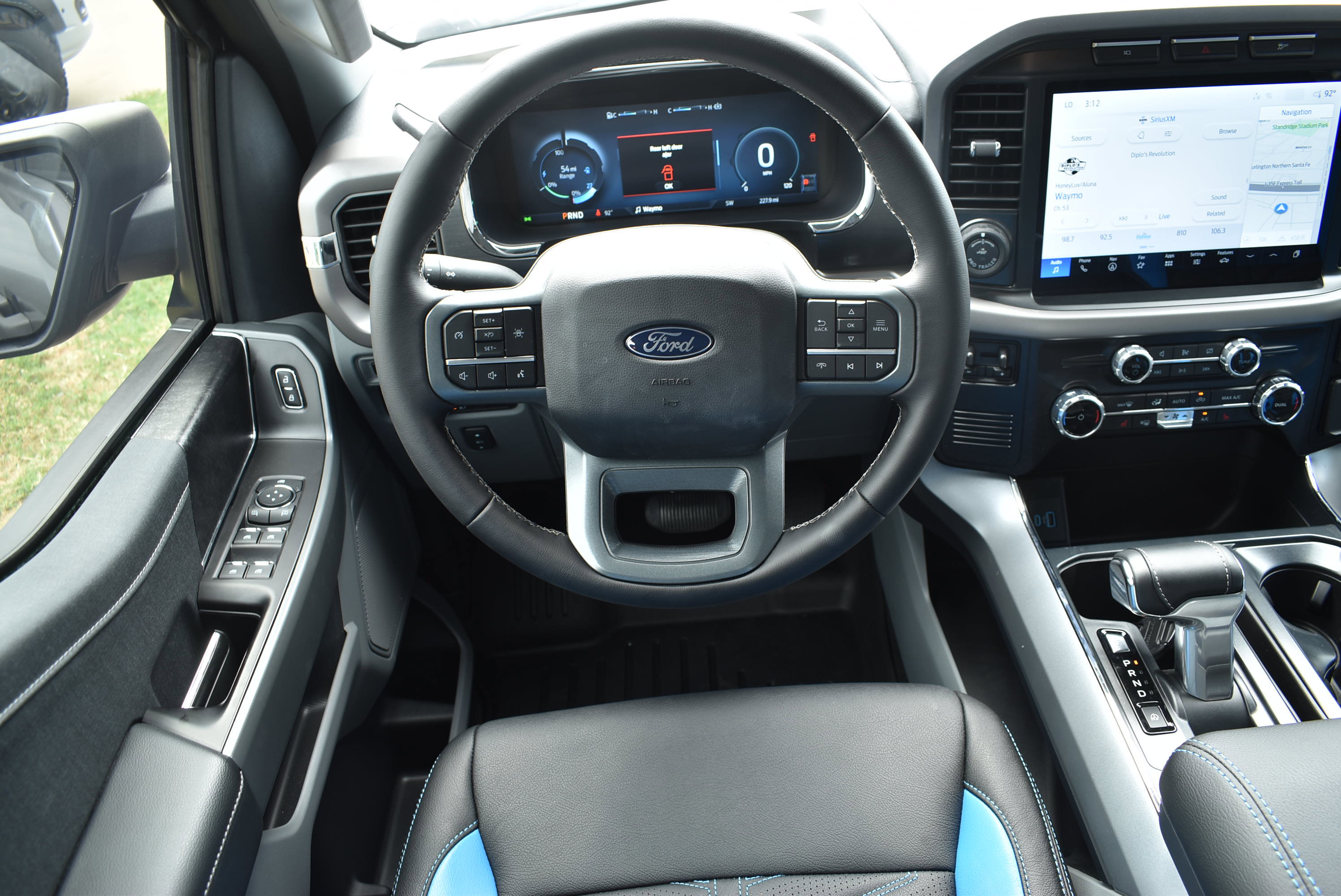 New 2024 Ford F150 Lightning XLT w/ Max Trailer Tow Package AWD/4WD image 17