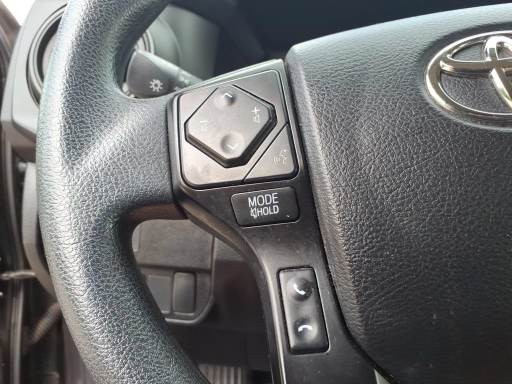 Used 2022 Toyota Tacoma SR AWD/4WD image 14