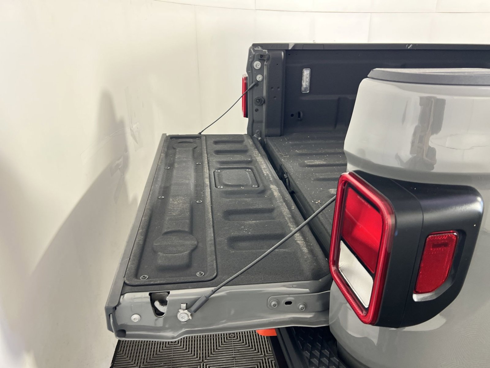 Used 2021 Jeep Gladiator Mojave AWD/4WD image 27