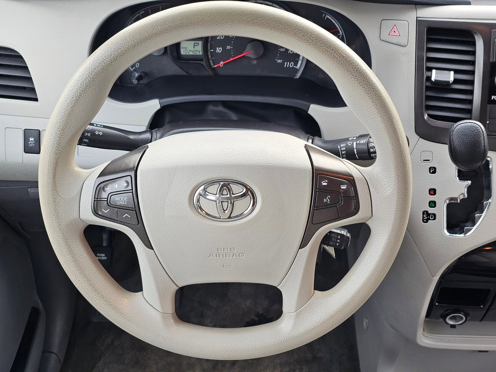 Used 2014 Toyota Sienna LE image 31