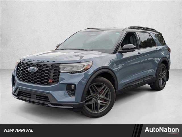 Used 2025 Ford Explorer ST image 1