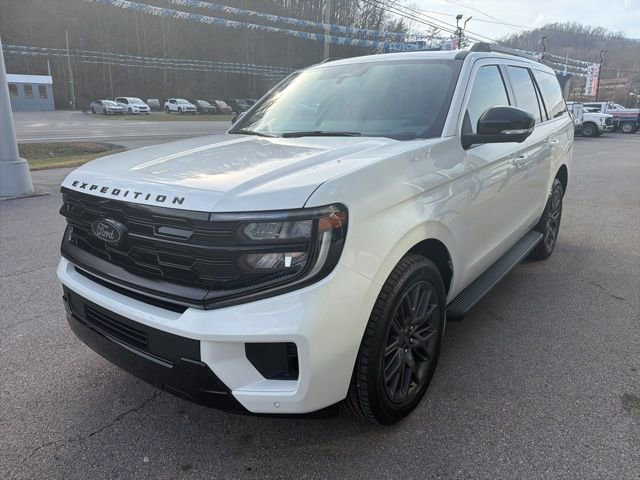 New 2026 Ford Expedition Platinum w/ Stealth Appearance Package image 6