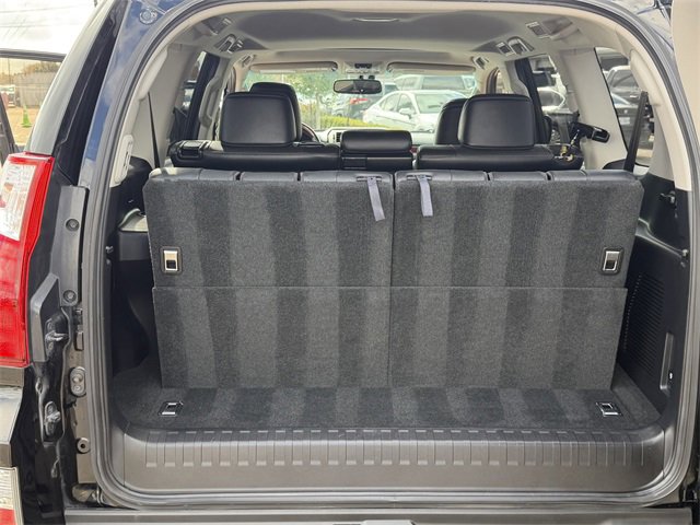 Used 2013 Lexus GX 460 image 29