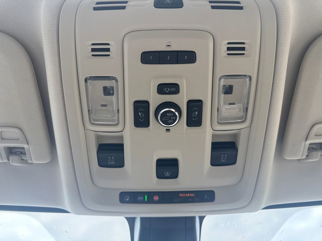 Used 2021 GMC Yukon Denali w/ Denali Premium Package AWD/4WD image 49