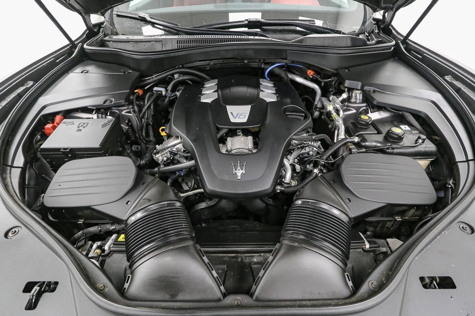 Used 2022 Maserati Levante GT image 16