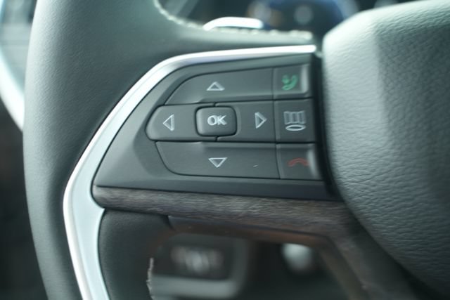 New 2026 Jeep Grand Cherokee L Limited w/ Luxury Tech Group II AWD/4WD image 33