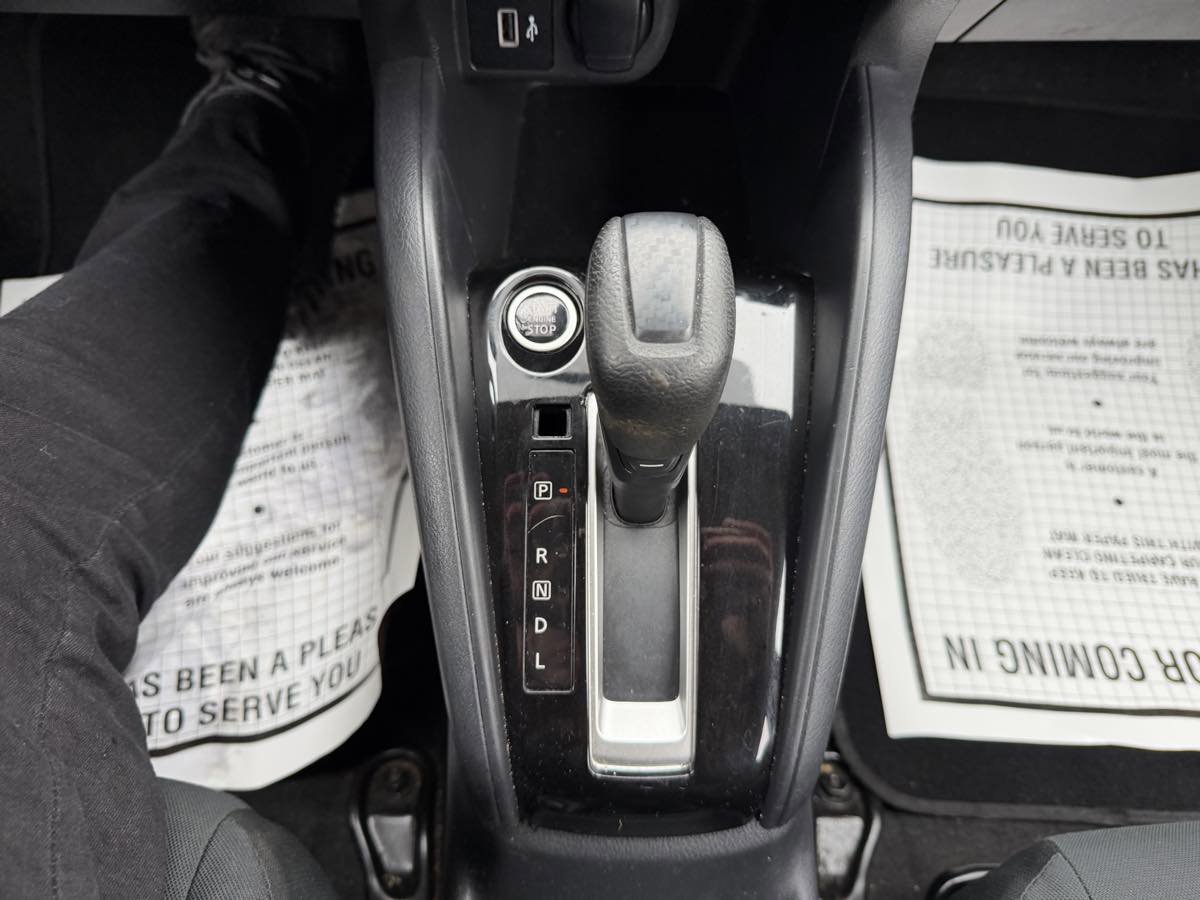 Used 2020 Nissan Versa S image 31