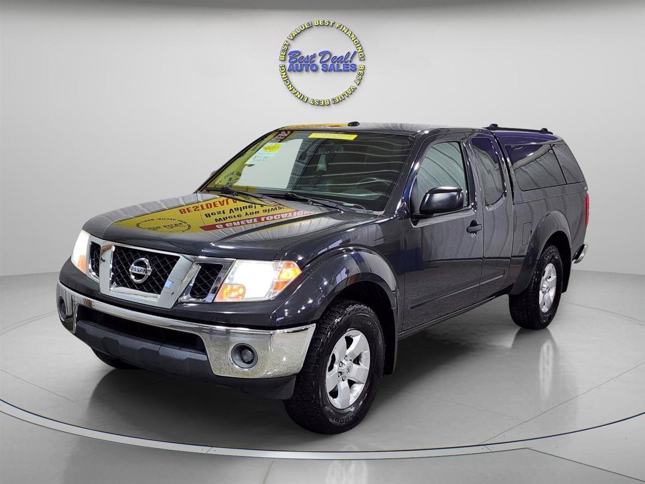 Used 2011 Nissan Frontier SV w/ SV Premium Utility Pkg AWD/4WD image 2
