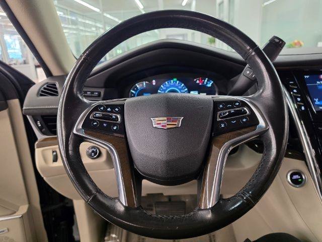 Used 2020 Cadillac Escalade Luxury AWD/4WD image 17