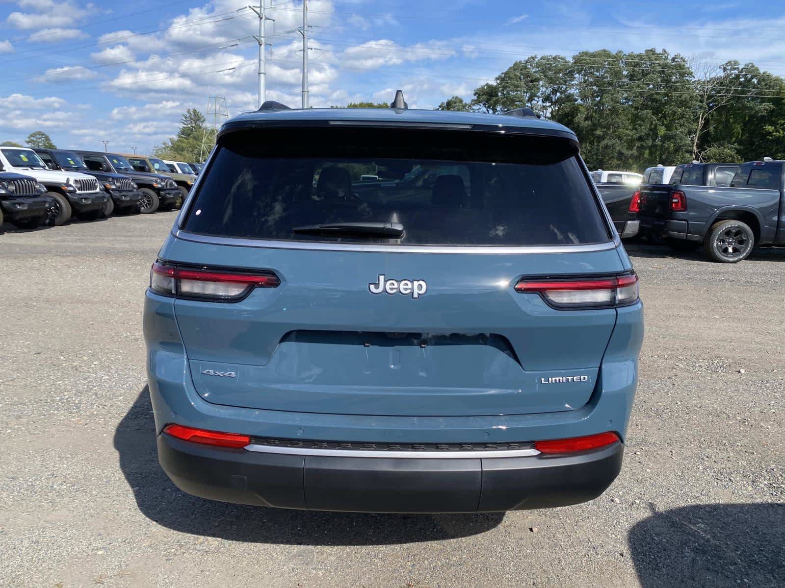 New 2027 Jeep Grand Cherokee L Limited AWD/4WD image 3