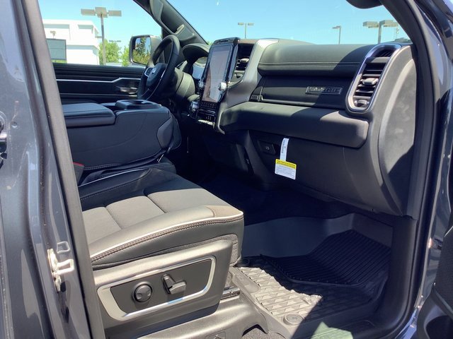 New 2025 RAM 1500 Laramie image 40