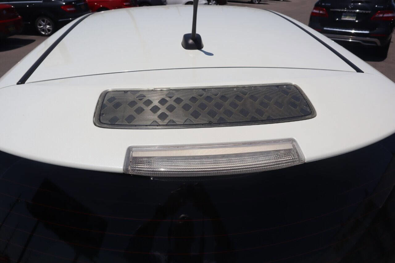 Used 2012 Nissan Leaf SL image 9