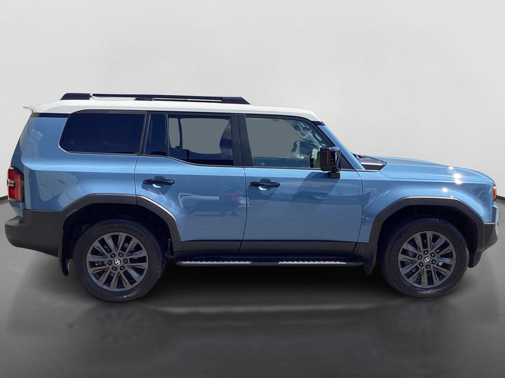 Used 2025 Toyota Land Cruiser w/ Premium Package AWD/4WD image 4