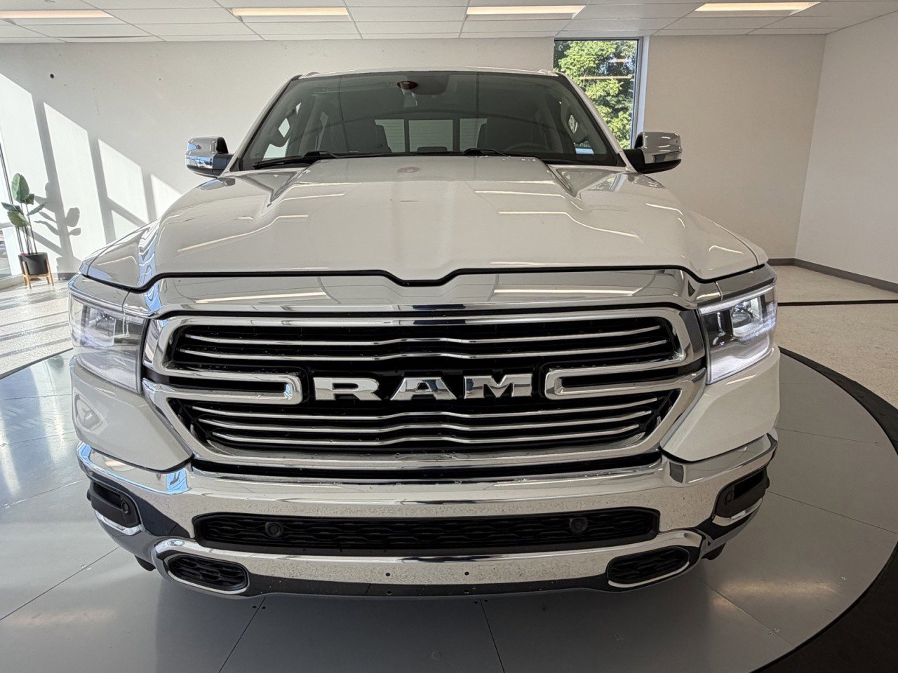 Used 2020 RAM 1500 Laramie image 64