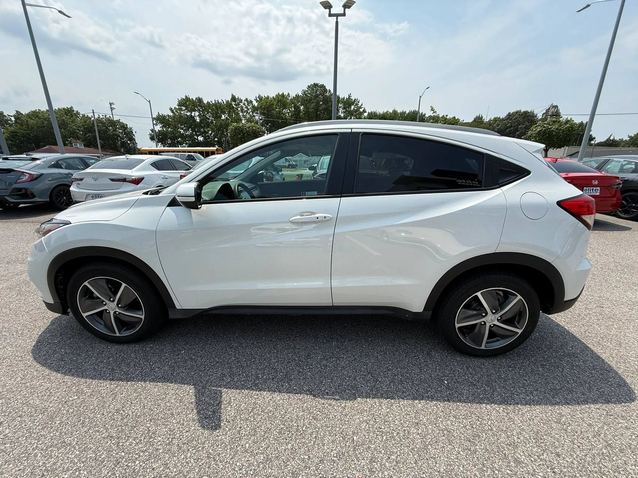 Used 2021 Honda HR-V EX image 4