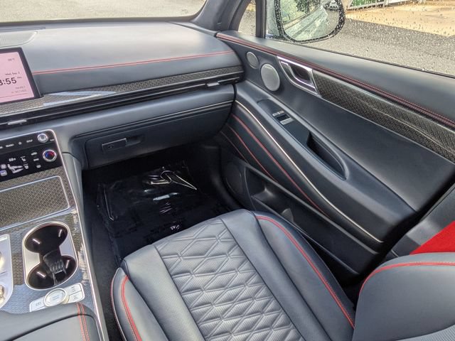 Used 2025 Genesis GV80 3.5T e-SC AWD/4WD image 16