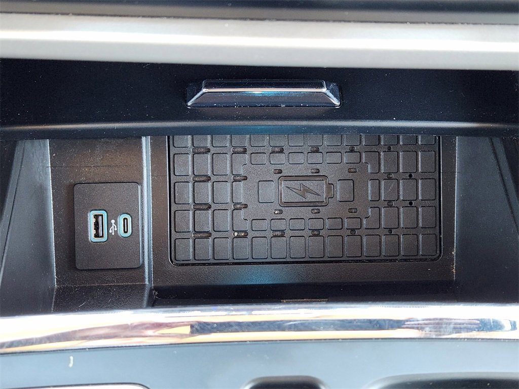 Used 2024 Ford Expedition Max XLT image 20