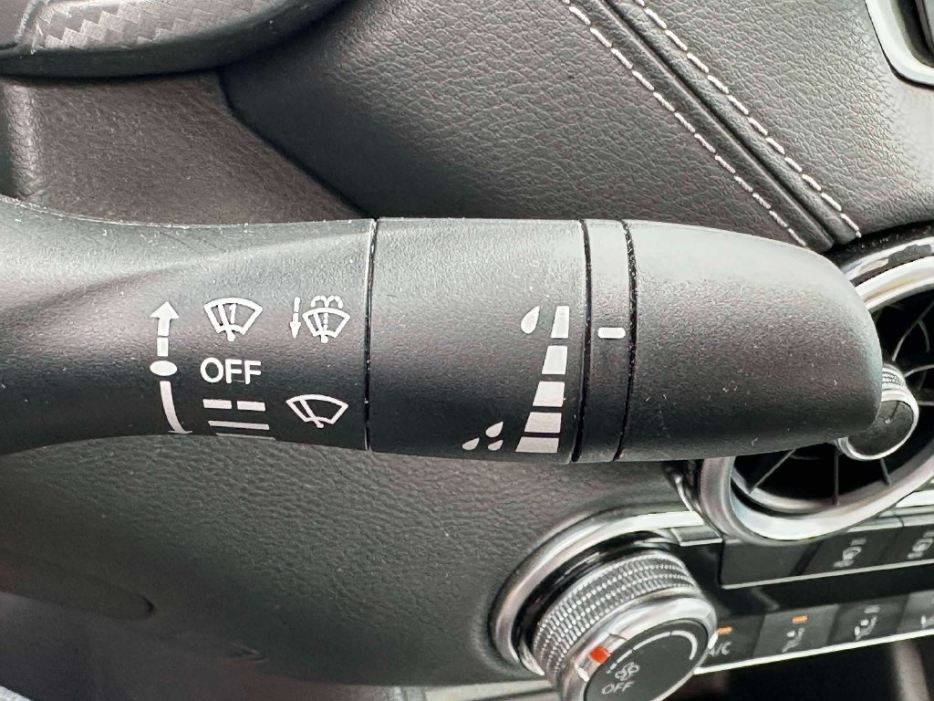 Used 2024 Nissan Sentra SV FWD image 18