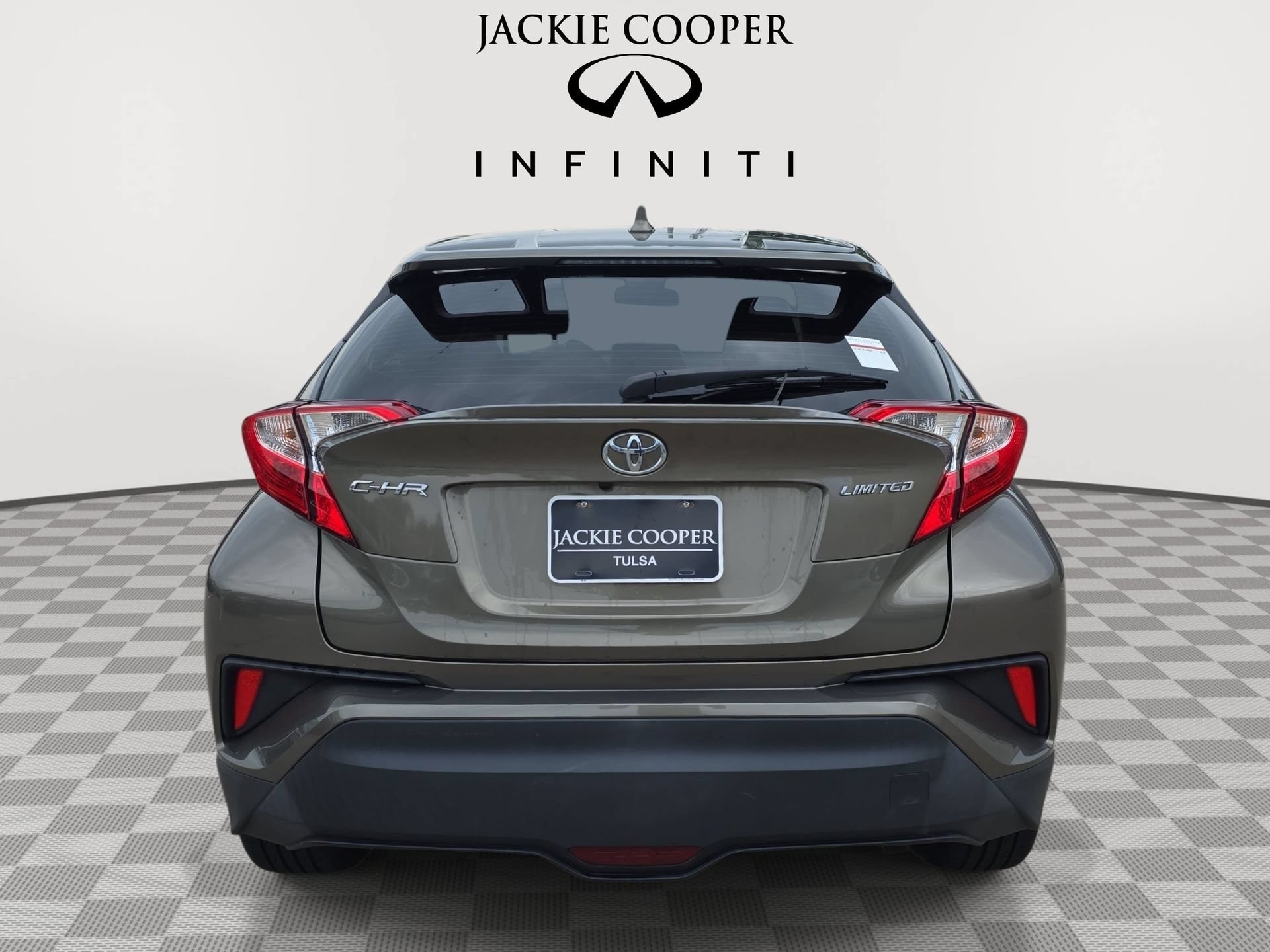Used 2021 Toyota C-HR Limited FWD image 6