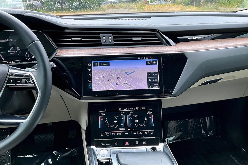 Used 2019 Audi e-tron Prestige AWD/4WD image 8